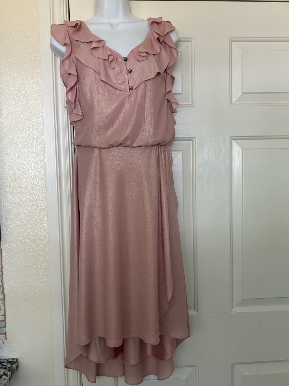 Ruffled V-Neck Sleeveless Midi Dress in Dusty Rose